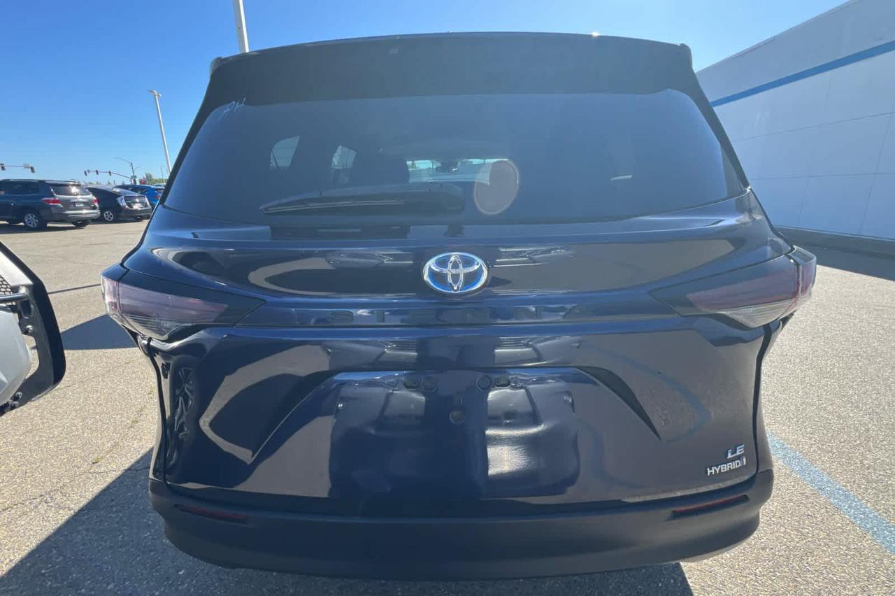 2023 Toyota Sienna LE Roseville CA