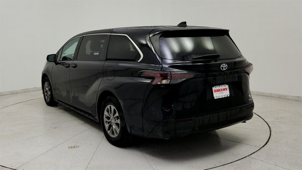 2023 Toyota Sienna LE Laurel MD