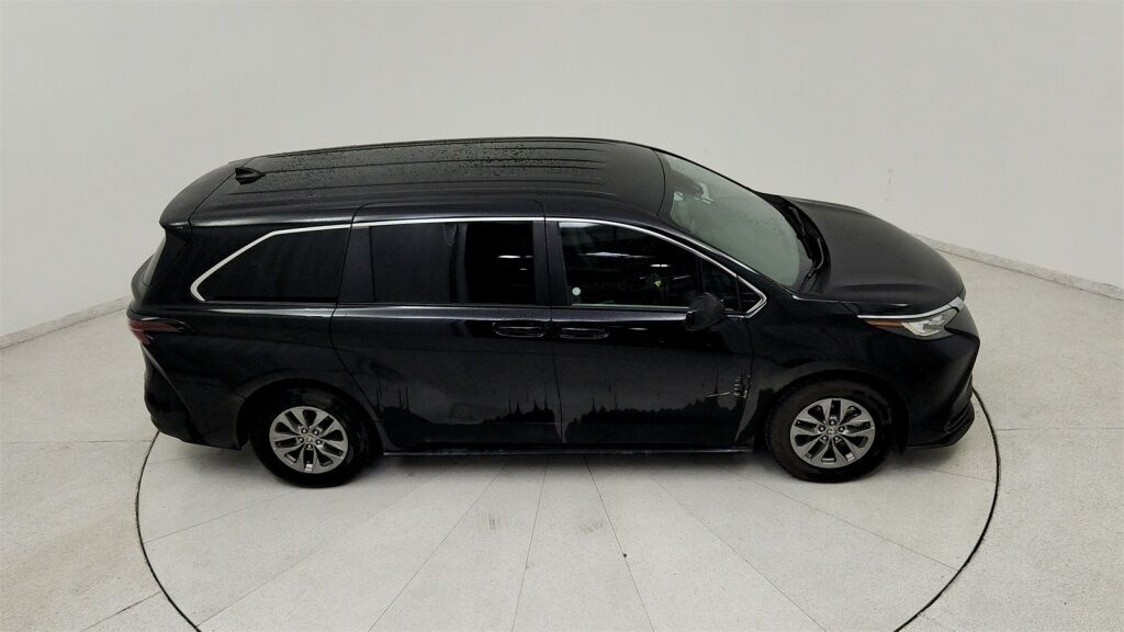 2023 Toyota Sienna LE Laurel MD