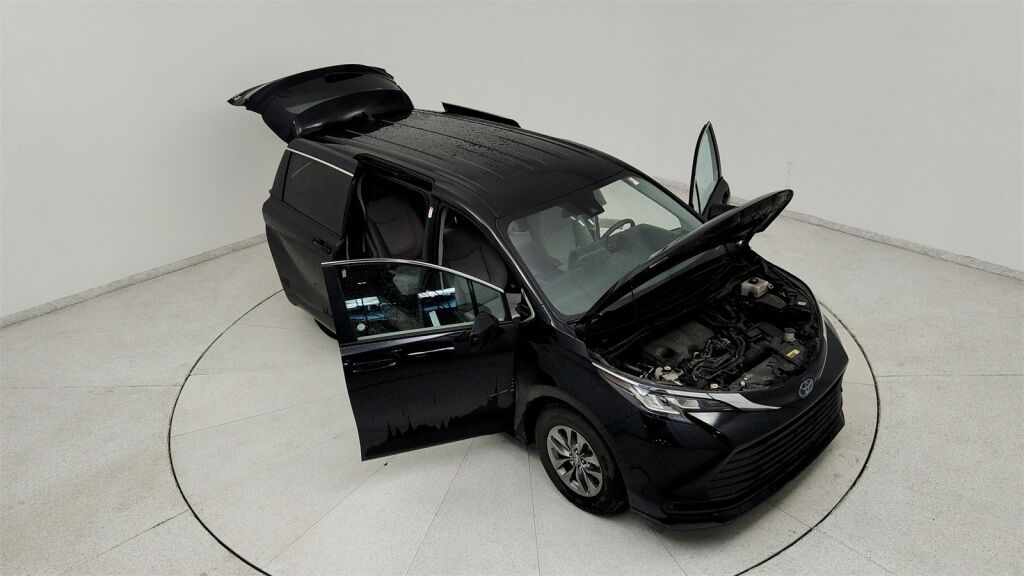 2023 Toyota Sienna LE Laurel MD