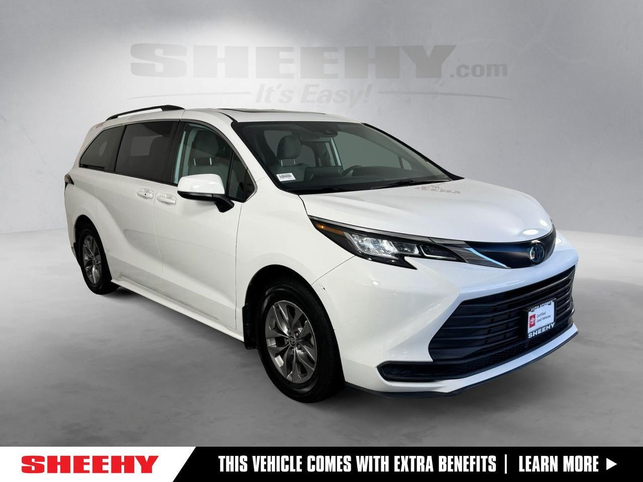 2023 Toyota Sienna LE