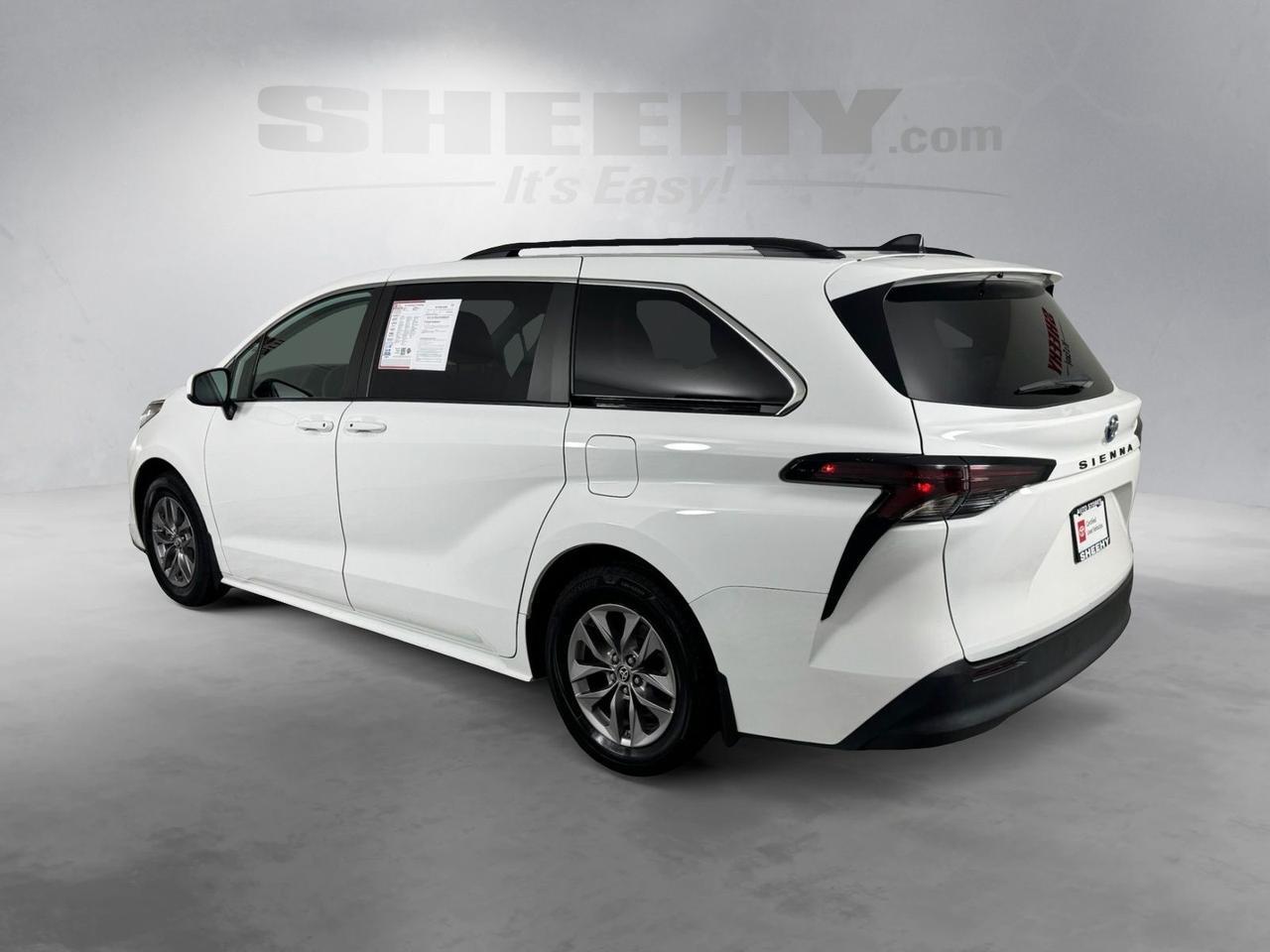 2023 Toyota Sienna LE Fredericksburg VA
