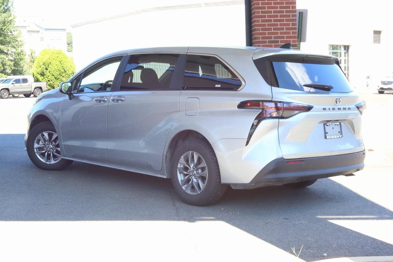 2023 Toyota Sienna LE Fredericksburg VA