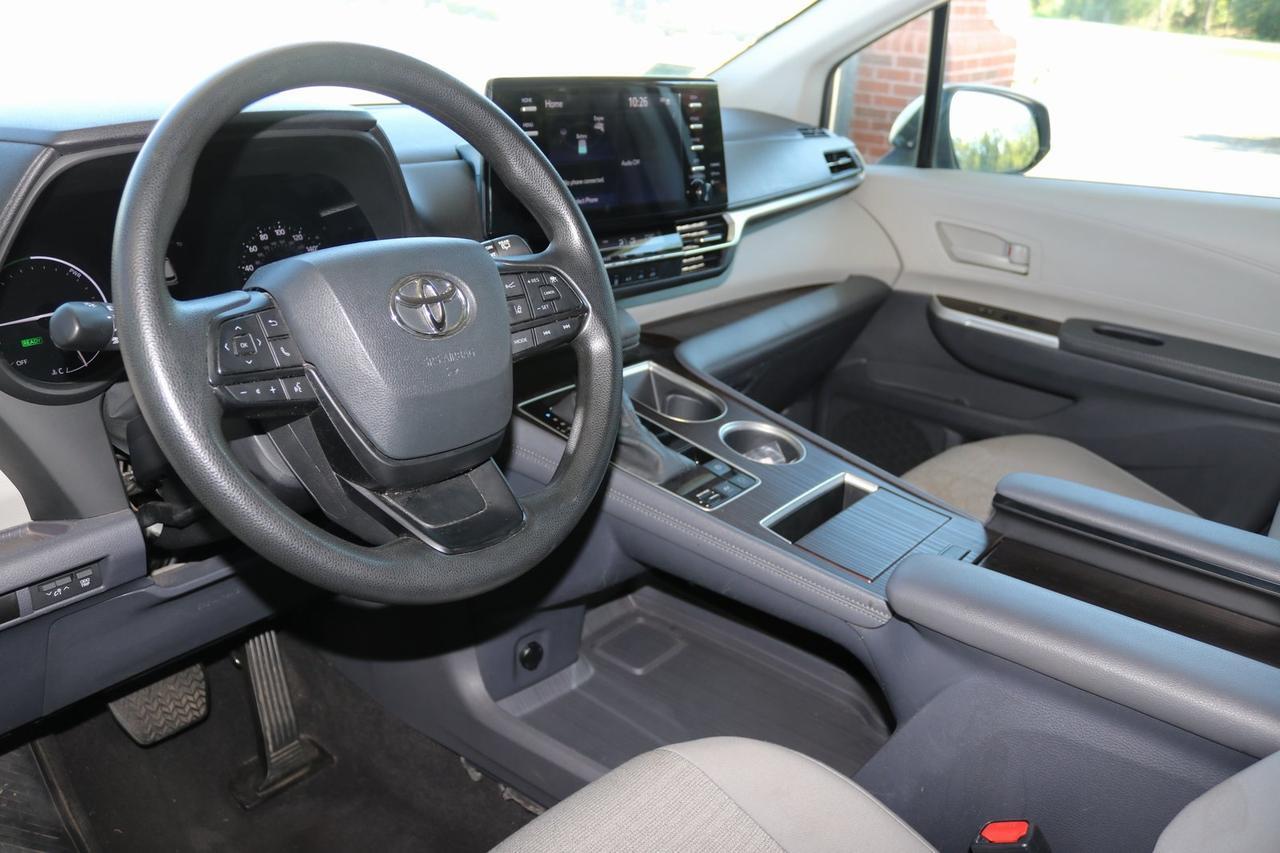 2023 Toyota Sienna LE Fredericksburg VA