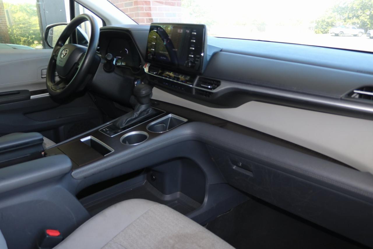 2023 Toyota Sienna LE Fredericksburg VA