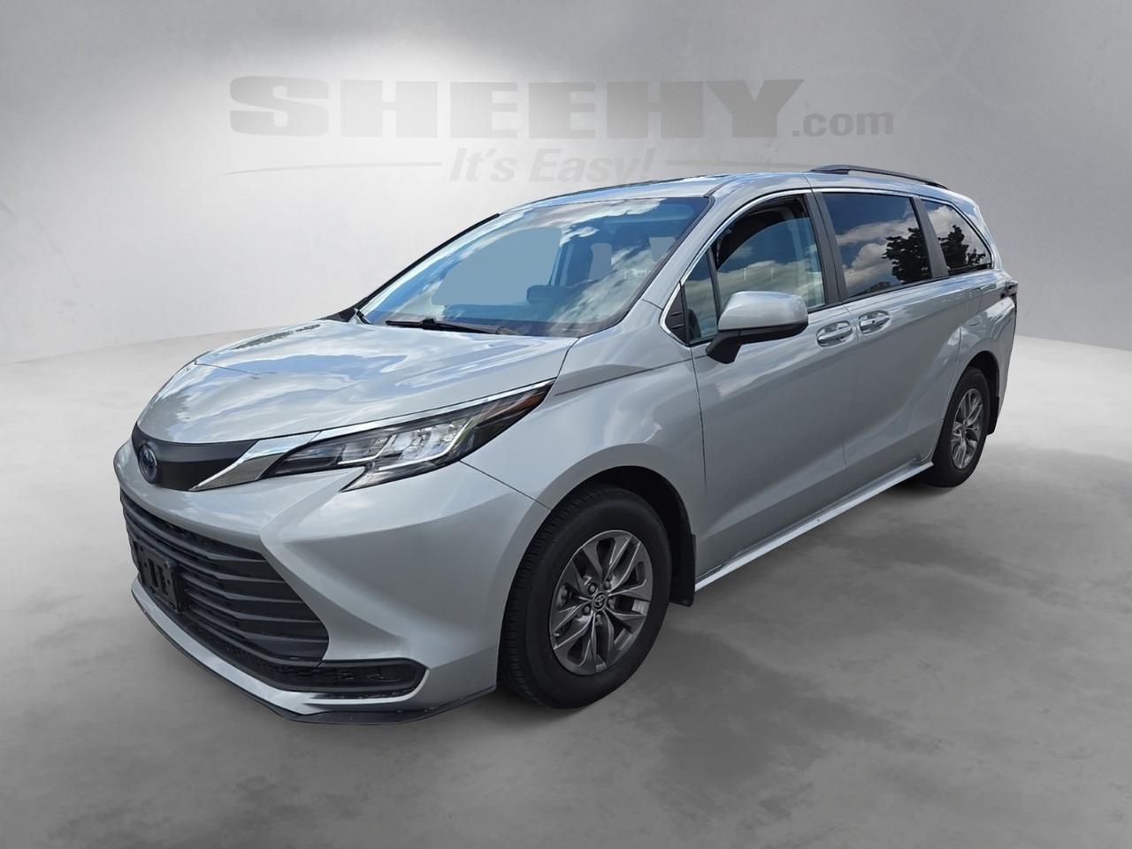 2023 Toyota Sienna LE Waldorf MD