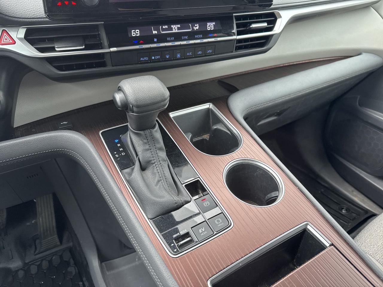 2023 Toyota Sienna LE Warrenton VA