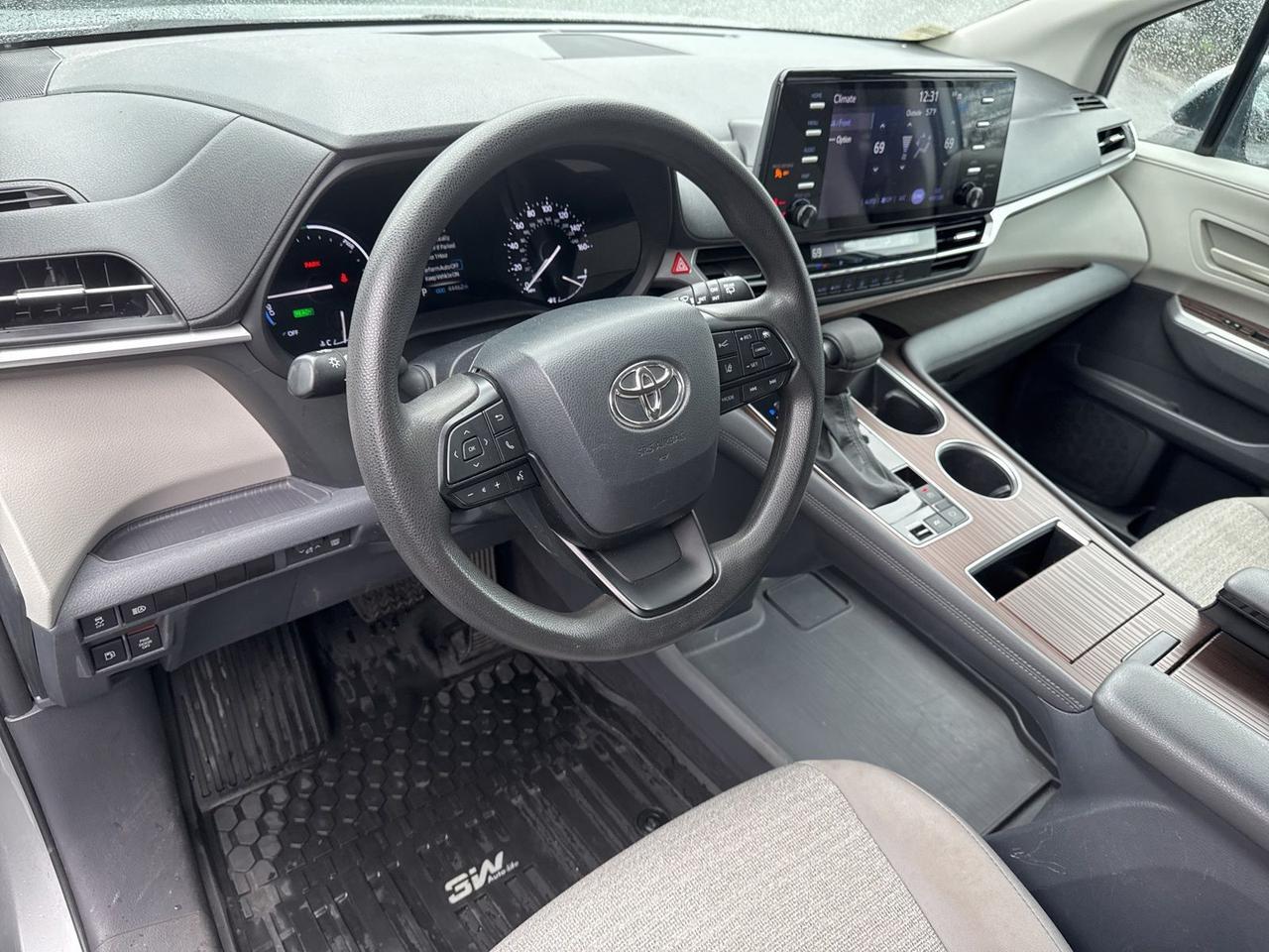 2023 Toyota Sienna LE Warrenton VA