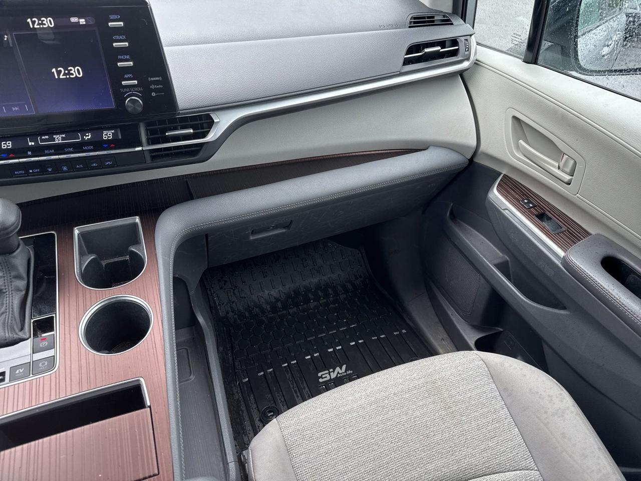 2023 Toyota Sienna LE Warrenton VA