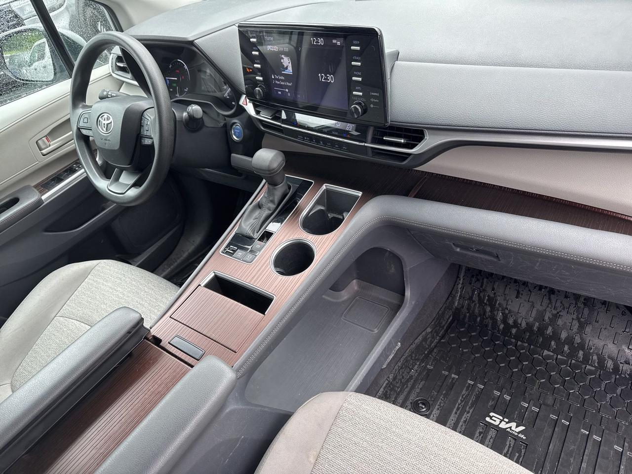 2023 Toyota Sienna LE Warrenton VA