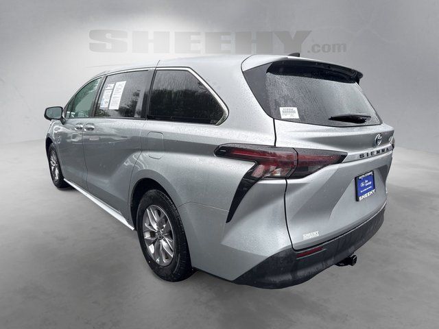 2023 Toyota Sienna LE Warrenton VA
