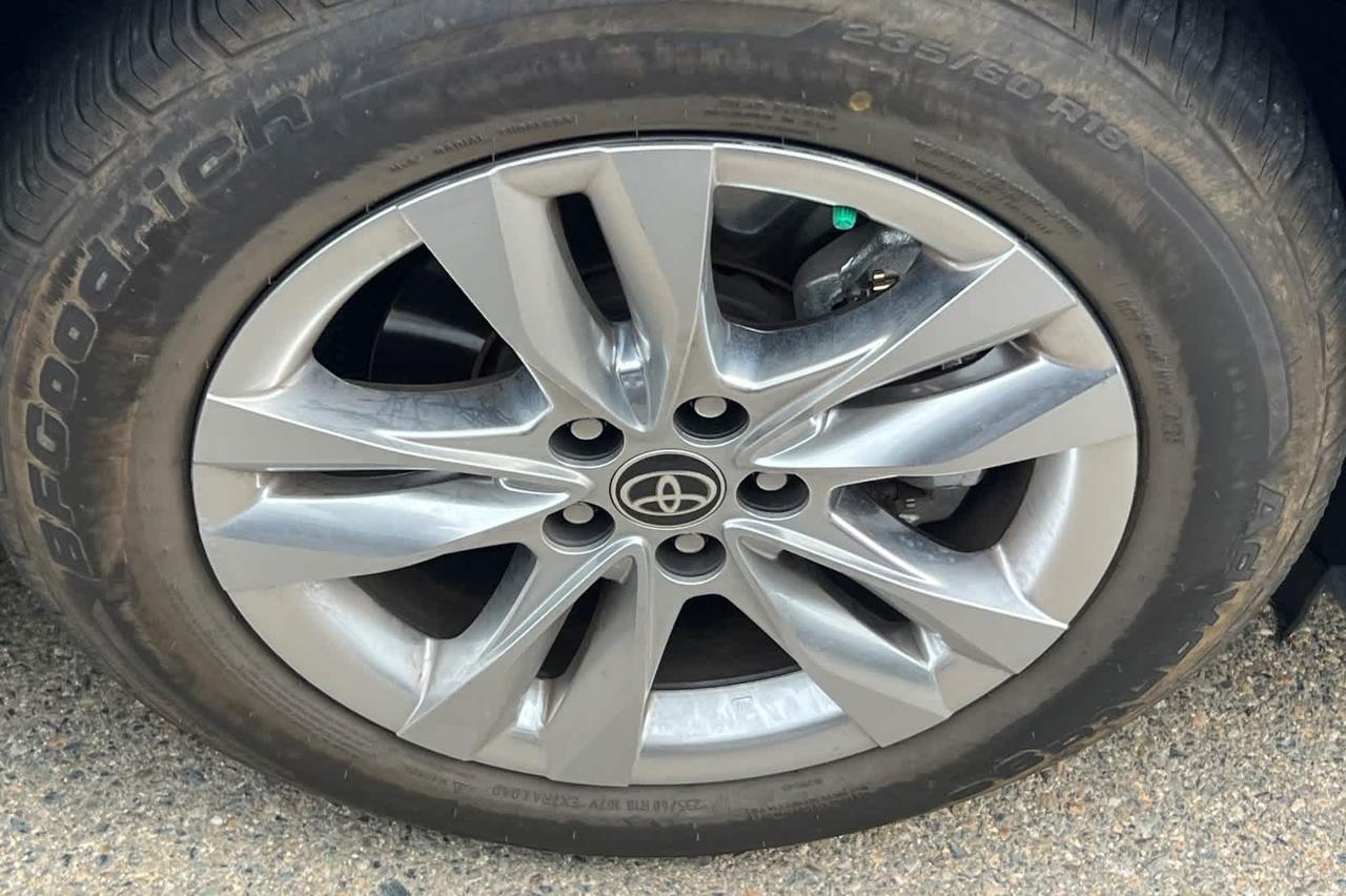 2023 Toyota Sienna Limited Roseville CA