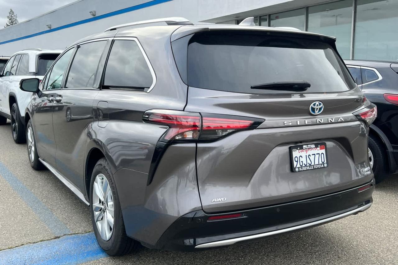 2023 Toyota Sienna Limited Roseville CA