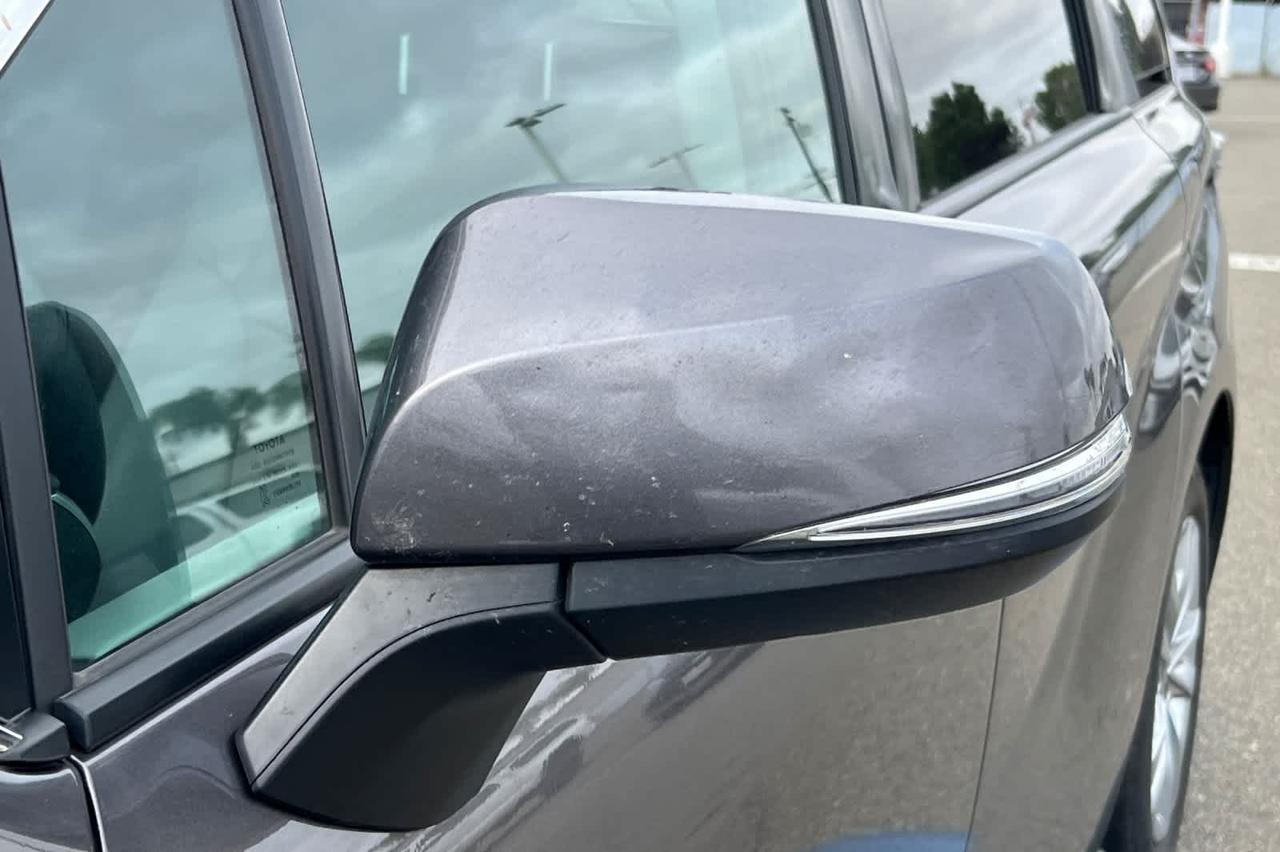 2023 Toyota Sienna Limited Roseville CA