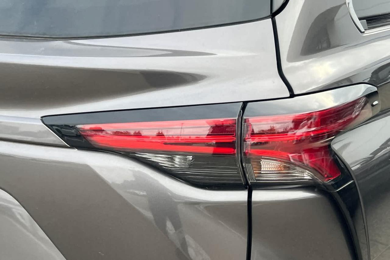 2023 Toyota Sienna Limited Roseville CA
