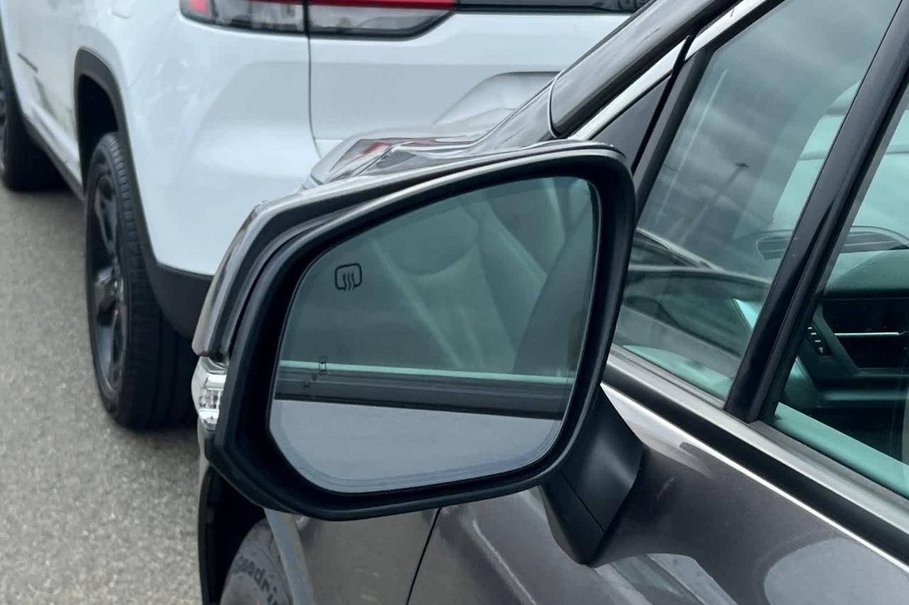 2023 Toyota Sienna Limited Roseville CA