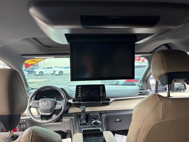 2023 Toyota Sienna Limited Yuma AZ