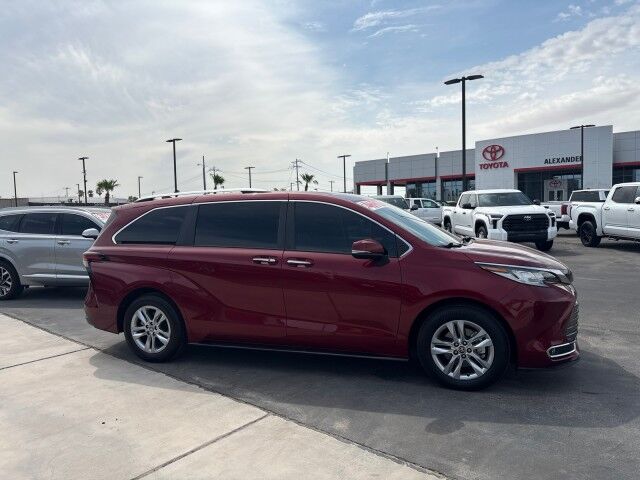 2023 Toyota Sienna Limited Yuma AZ