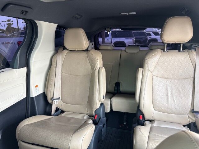 2023 Toyota Sienna Limited Yuma AZ