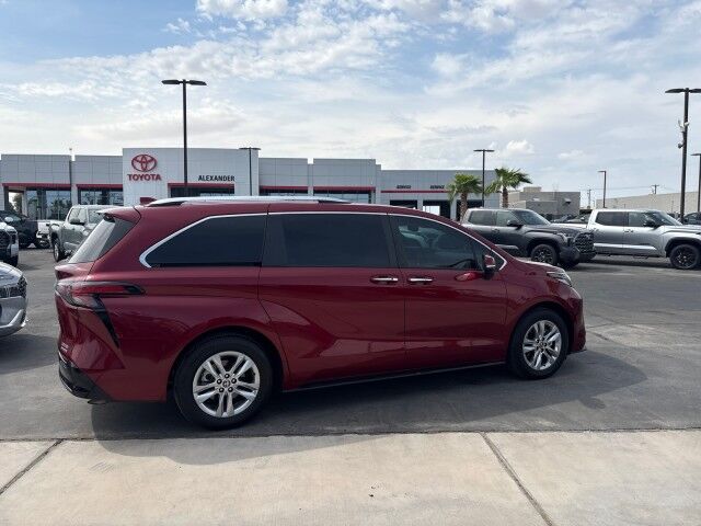 2023 Toyota Sienna Limited Yuma AZ