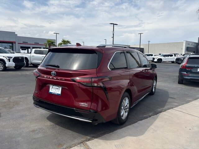 2023 Toyota Sienna Limited Yuma AZ
