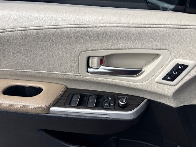2023 Toyota Sienna Limited Yuma AZ