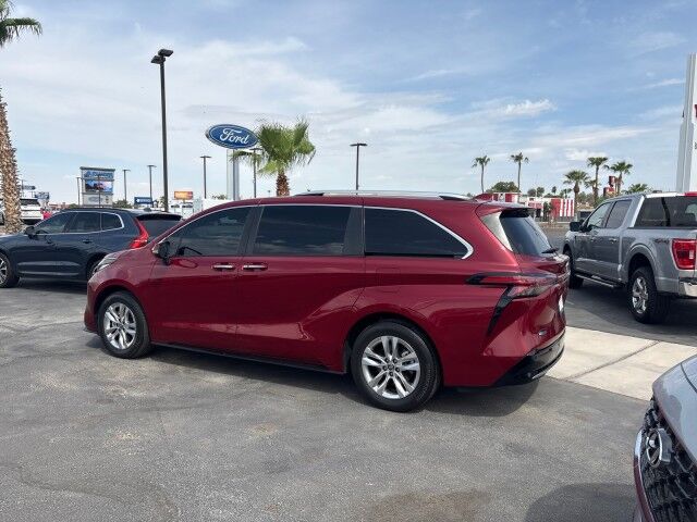 2023 Toyota Sienna Limited Yuma AZ