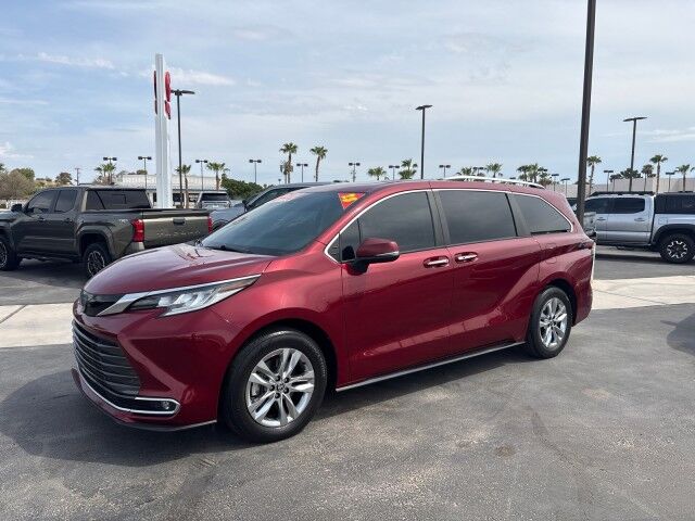 2023 Toyota Sienna Limited Yuma AZ