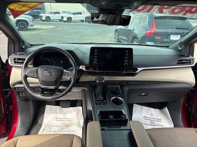 2023 Toyota Sienna Limited Yuma AZ