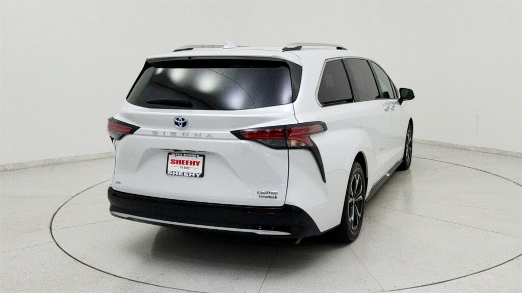 2023 Toyota Sienna Limited Laurel MD