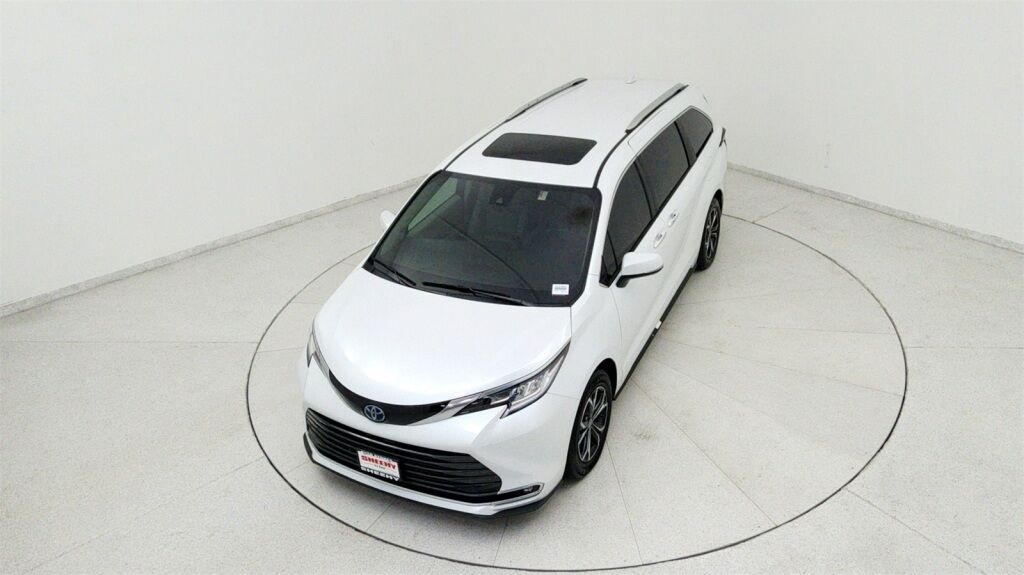 2023 Toyota Sienna Limited Laurel MD