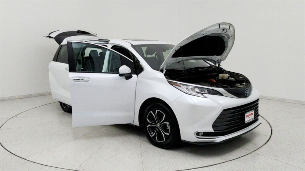 2023 Toyota Sienna Limited Laurel MD
