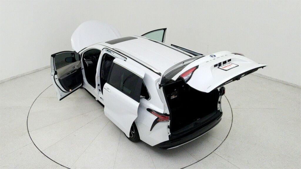 2023 Toyota Sienna Limited Laurel MD