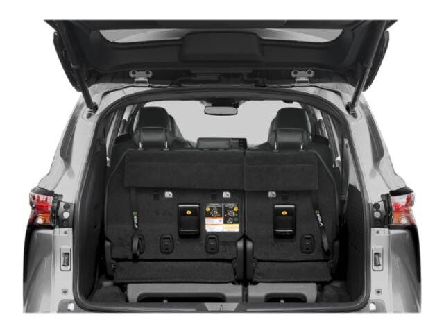 2023 Toyota Sienna Platinum Appleton WI
