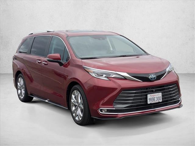 2023 Toyota Sienna Platinum