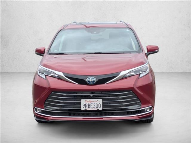 2023 Toyota Sienna Platinum