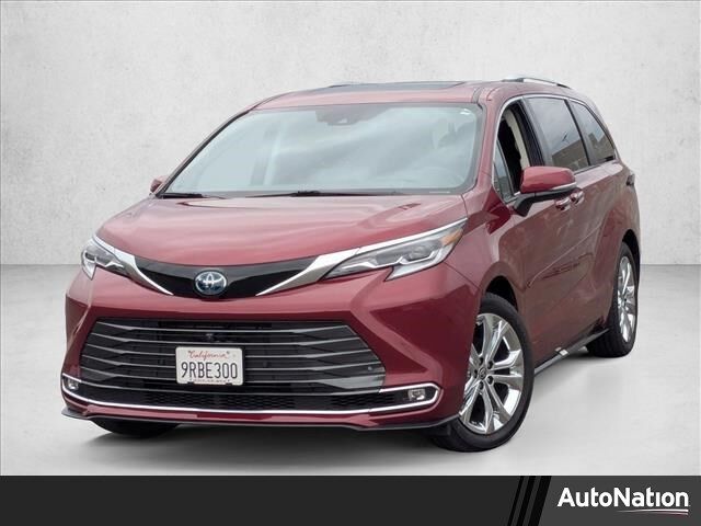 2023 Toyota Sienna Platinum