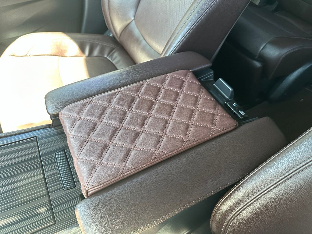 2023 Toyota Sienna Platinum Tucson AZ