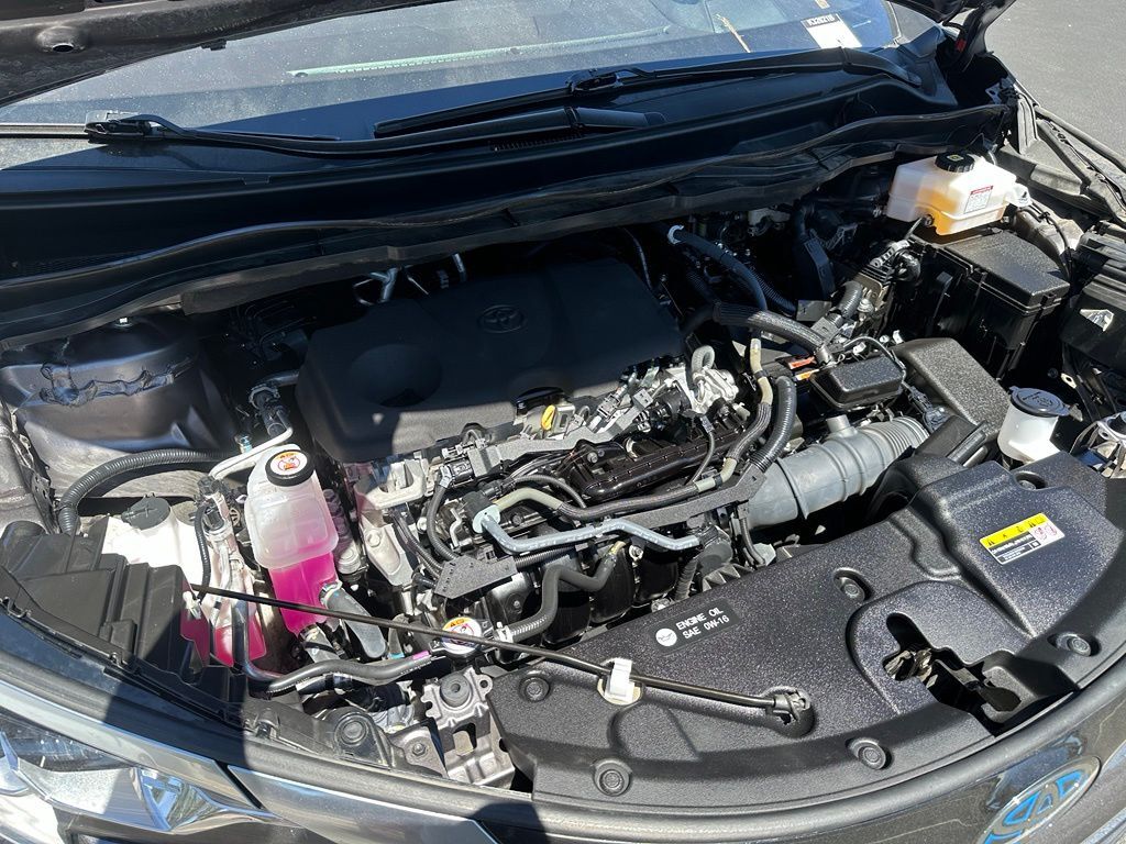 2023 Toyota Sienna Platinum Tucson AZ