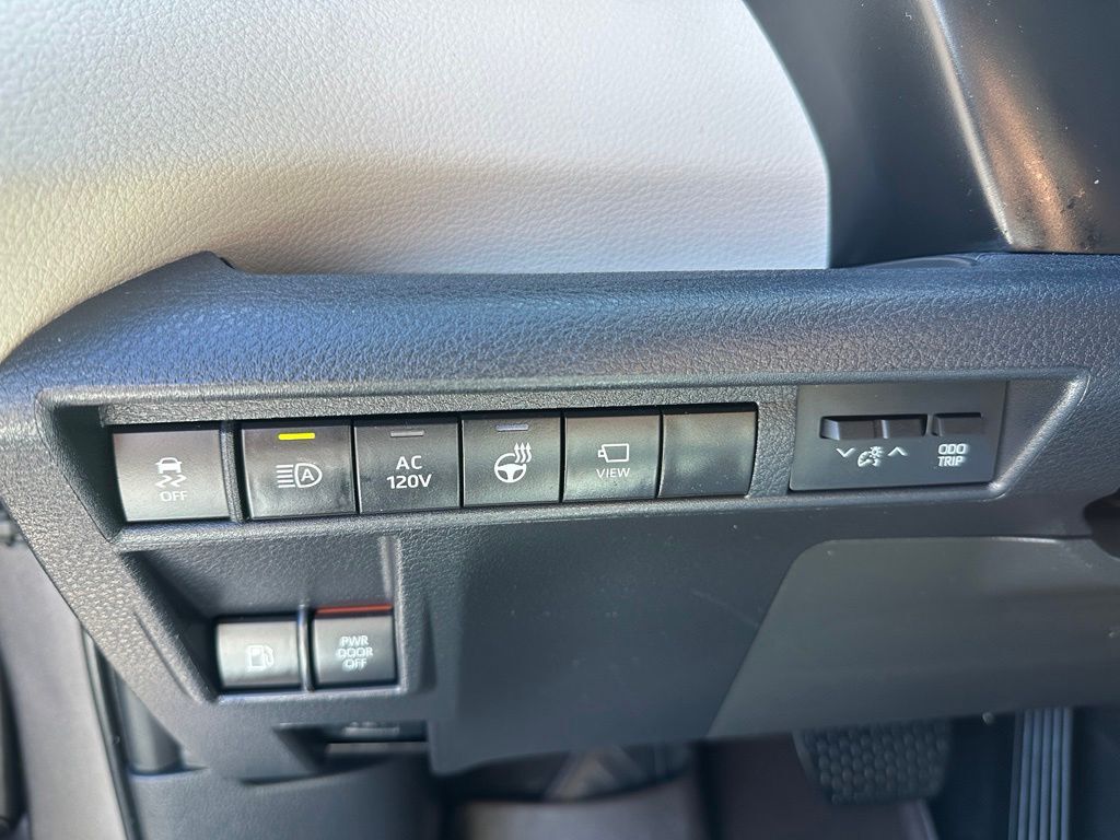 2023 Toyota Sienna Platinum Tucson AZ