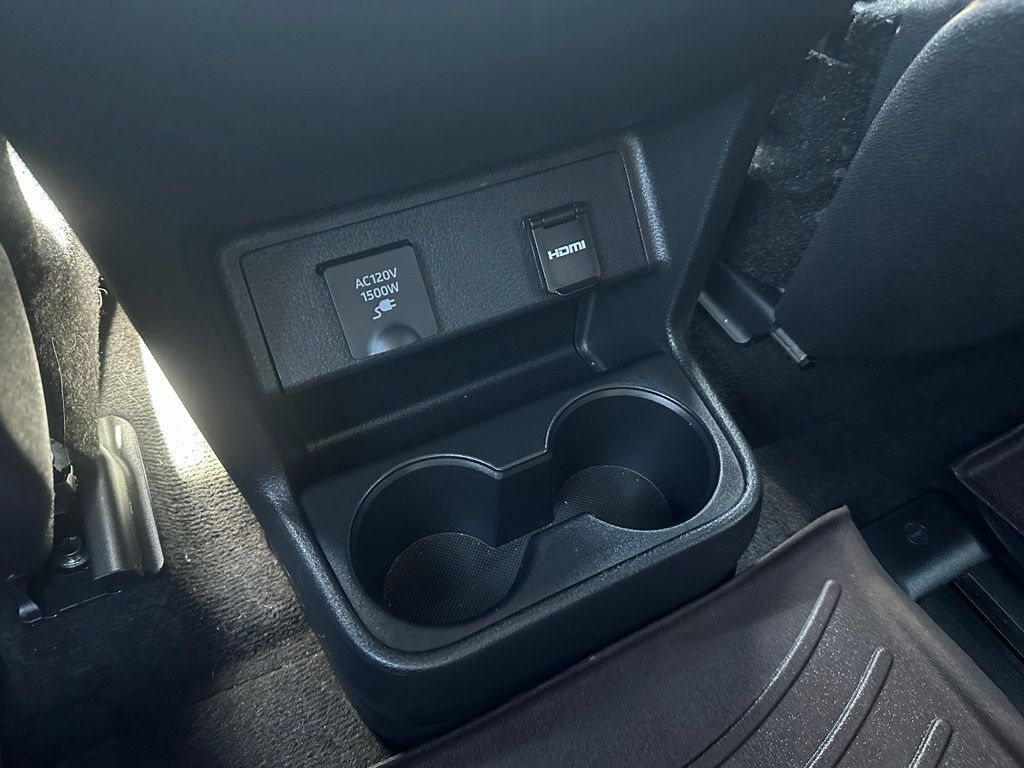 2023 Toyota Sienna Platinum Tucson AZ