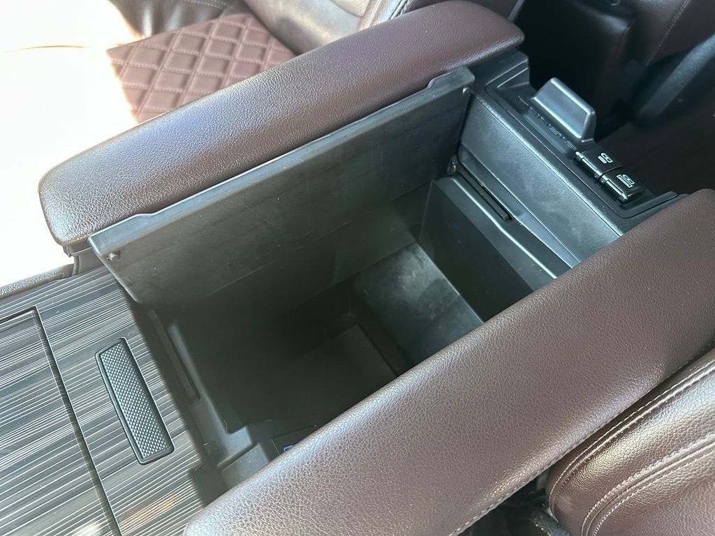 2023 Toyota Sienna Platinum Tucson AZ