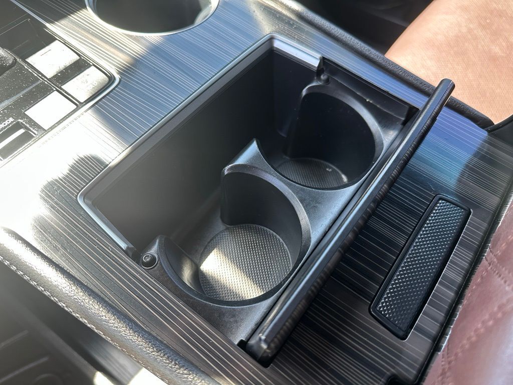 2023 Toyota Sienna Platinum Tucson AZ