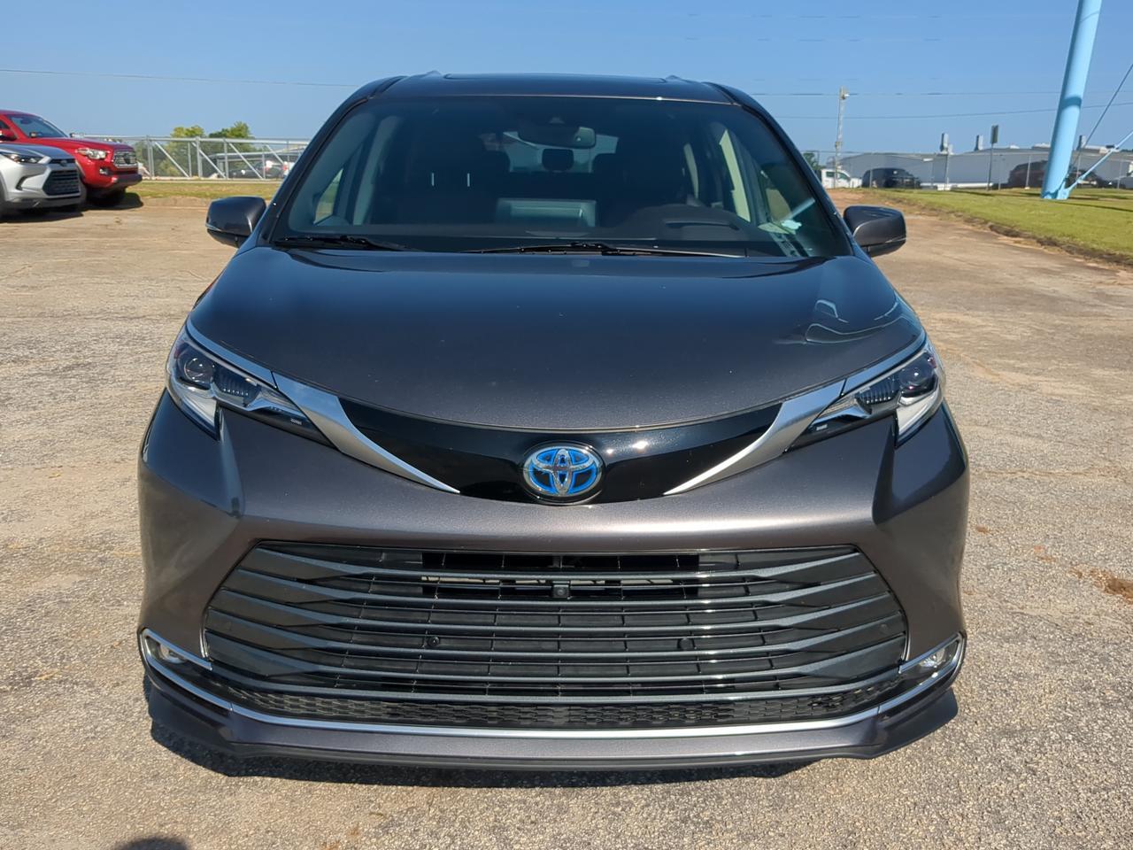2023 Toyota Sienna Platinum Winder GA