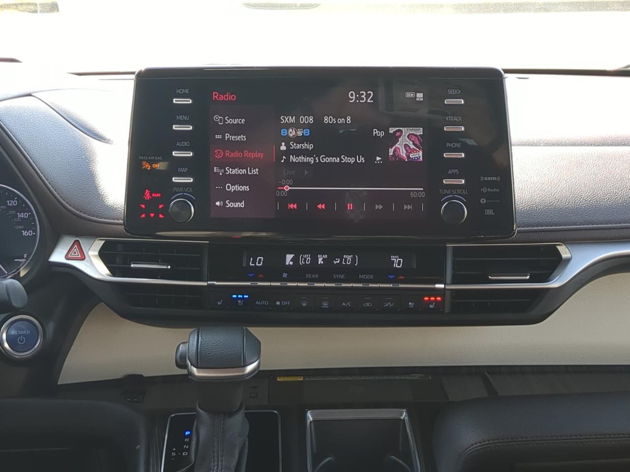 2023 Toyota Sienna Platinum Winder GA