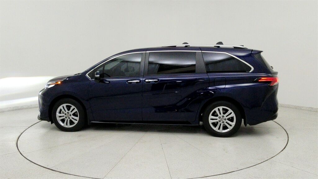 2023 Toyota Sienna Platinum Laurel MD