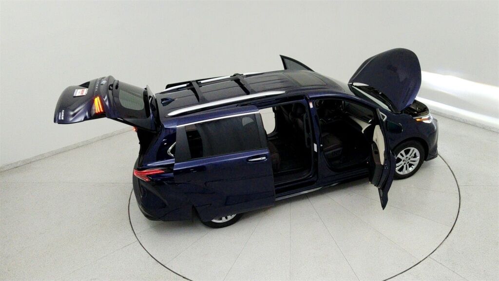 2023 Toyota Sienna Platinum Laurel MD