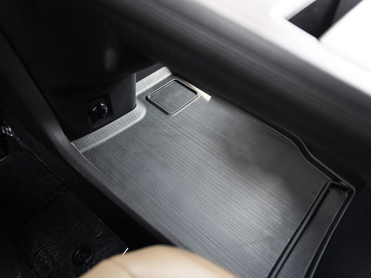 2023 Toyota Sienna XLE 7-Passenger Hybrid Cranberry PA
