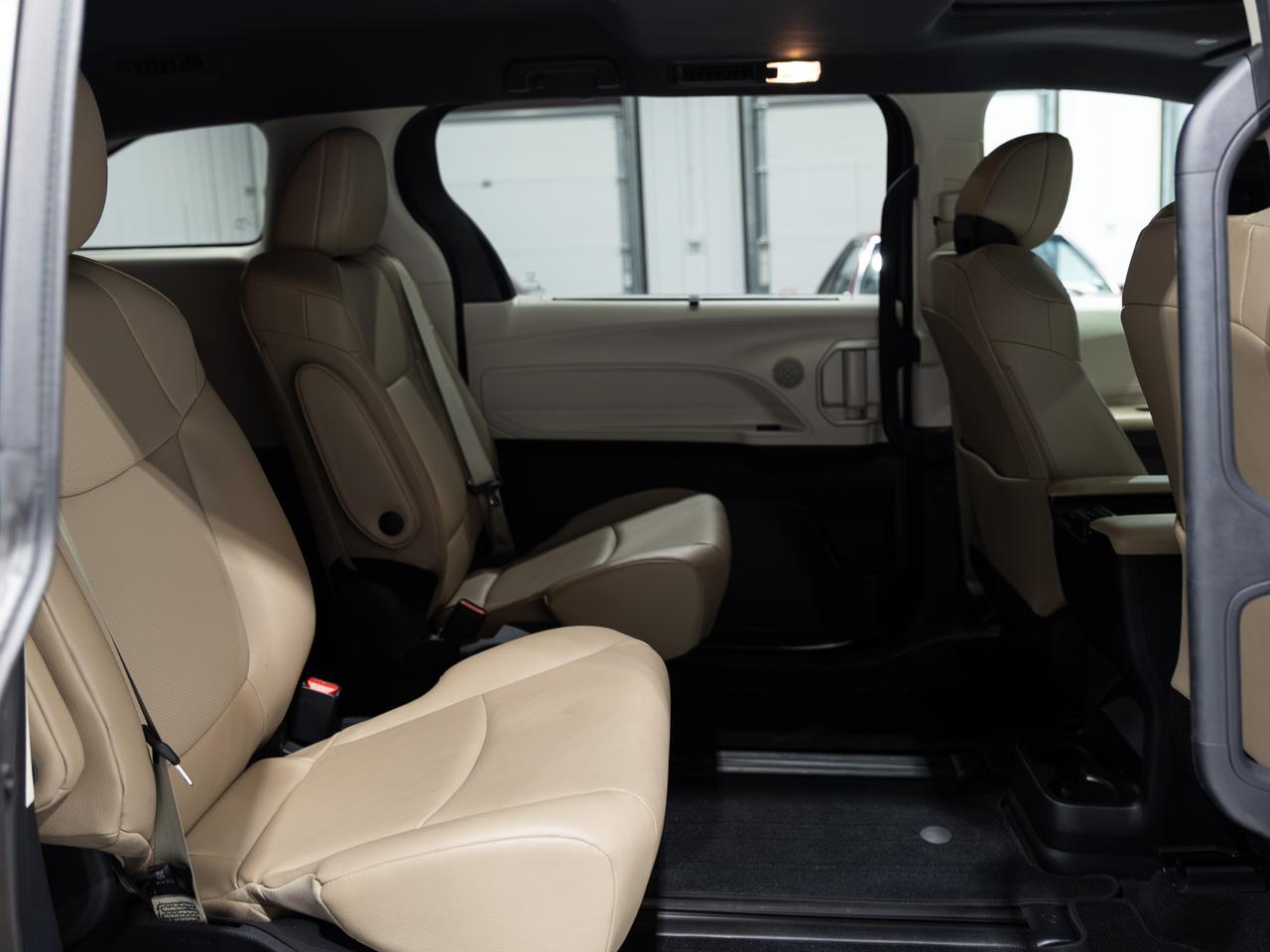 2023 Toyota Sienna XLE 7-Passenger Hybrid Cranberry PA