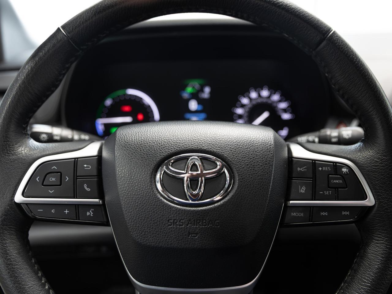 2023 Toyota Sienna XLE 7-Passenger Hybrid Cranberry PA